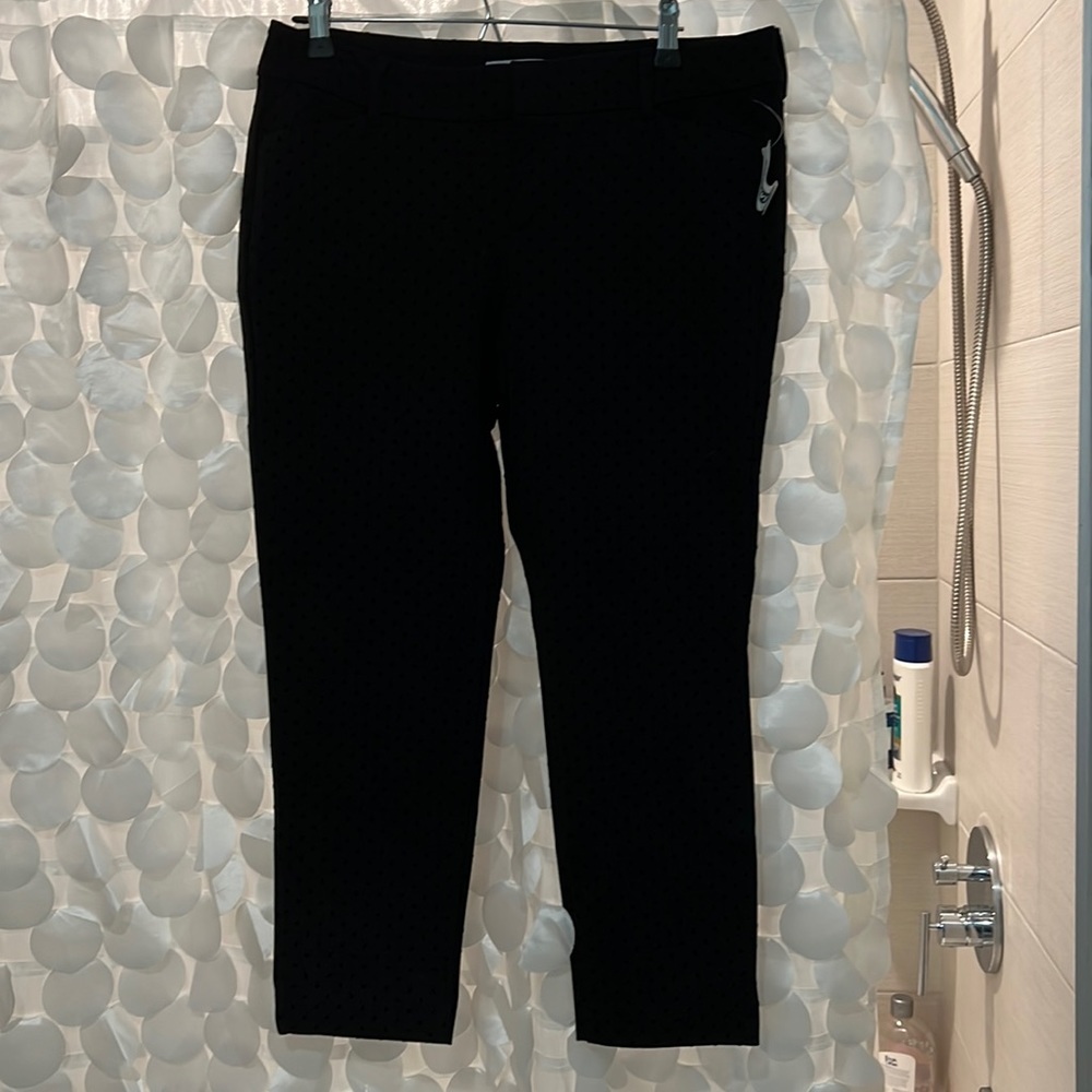 Old Navy Pixie Capri Pants